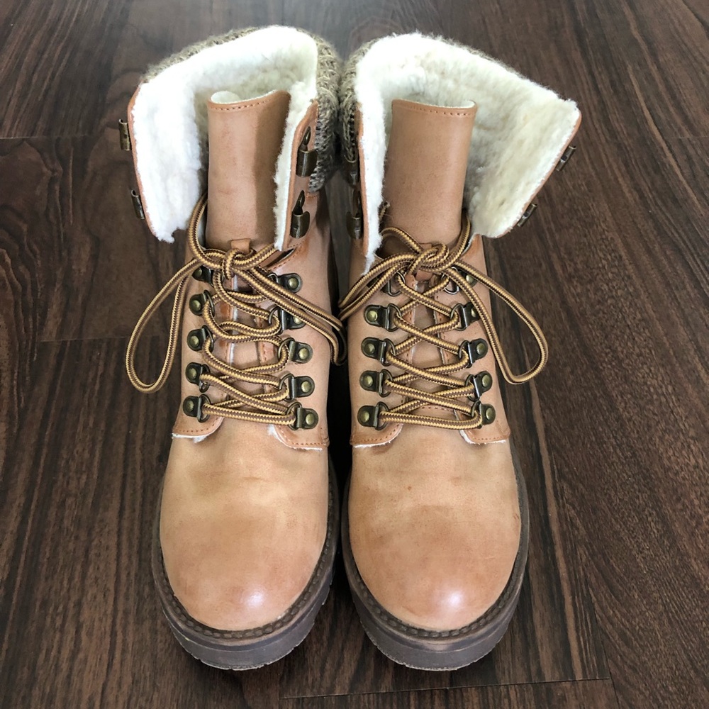 MIA boots